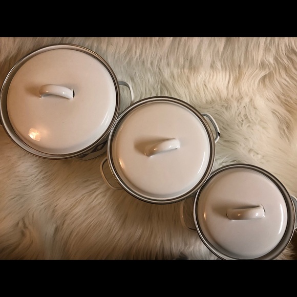 Pillsbury pot set